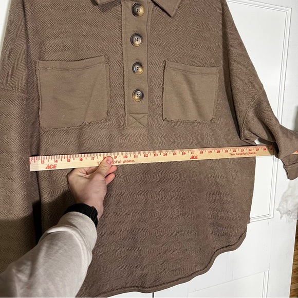 American Eagle Textured Henley Sweatshirt Tan Size Medium Pockets Utility - Picture 6 of 11